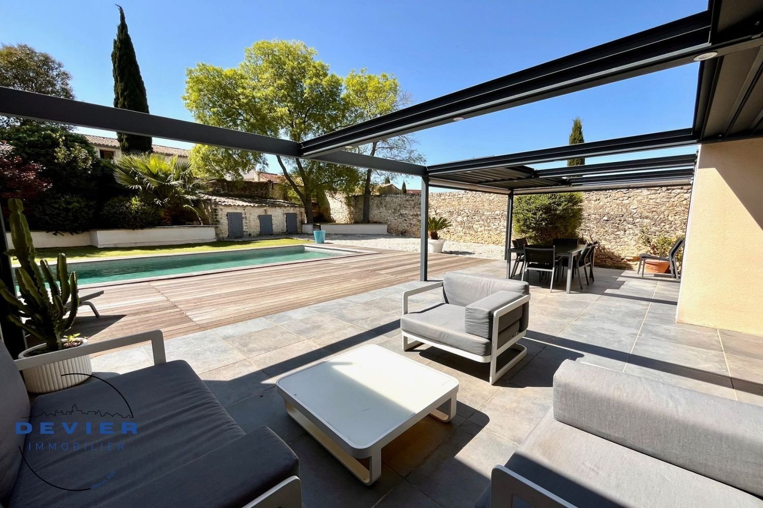 Maison à vendre, 200m², Saint-Geniès-des-Mourgues