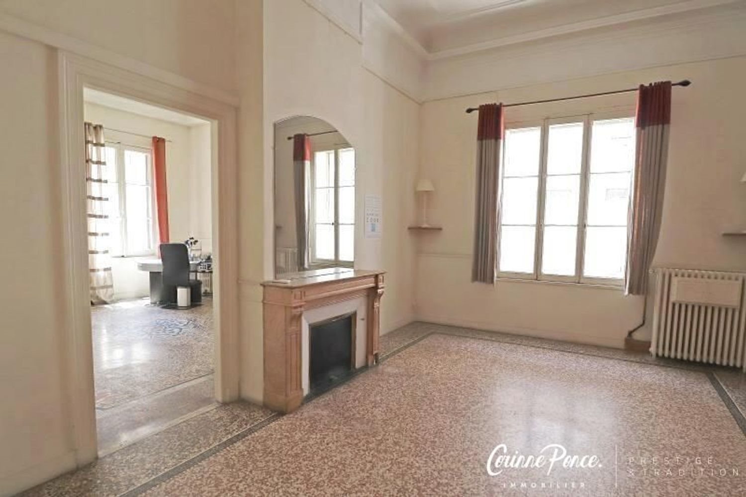 Appartement à vendre, 237m², Nîmes