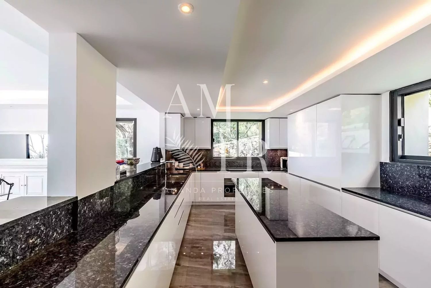 Maison à louer, 370m², Mougins