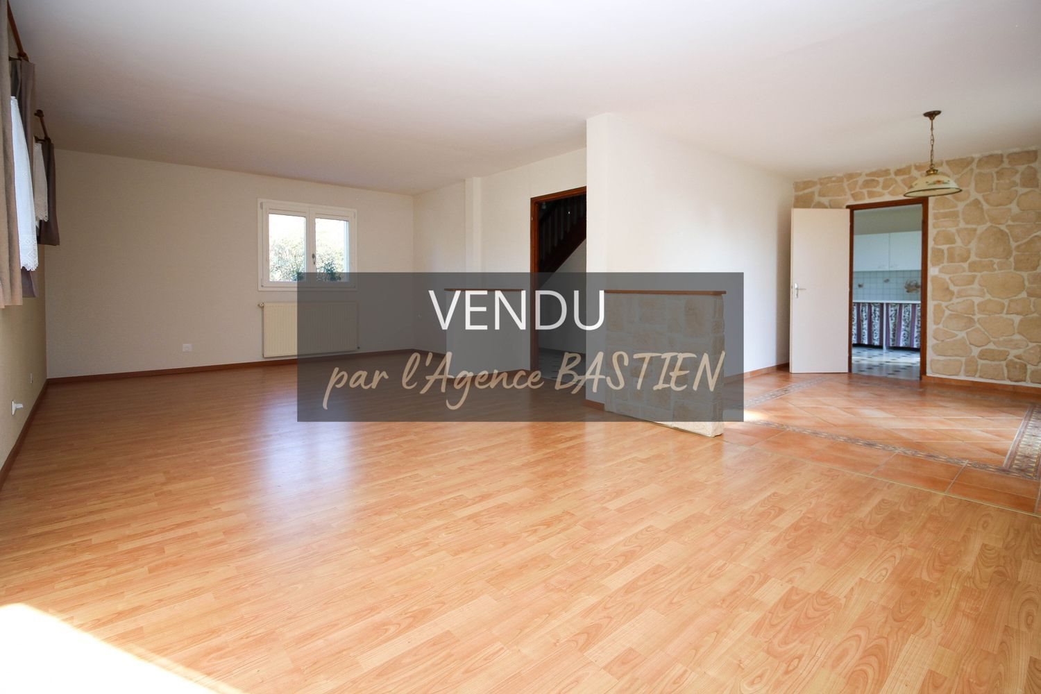 Maison à vendre, 121m², Cessy