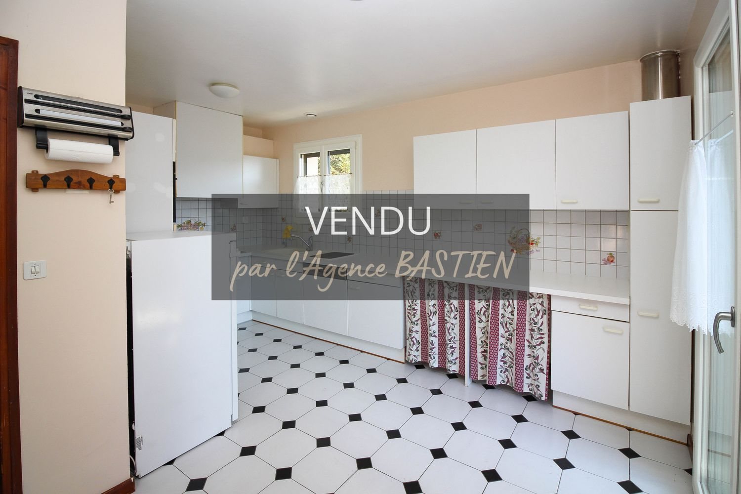 Maison à vendre, 121m², Cessy