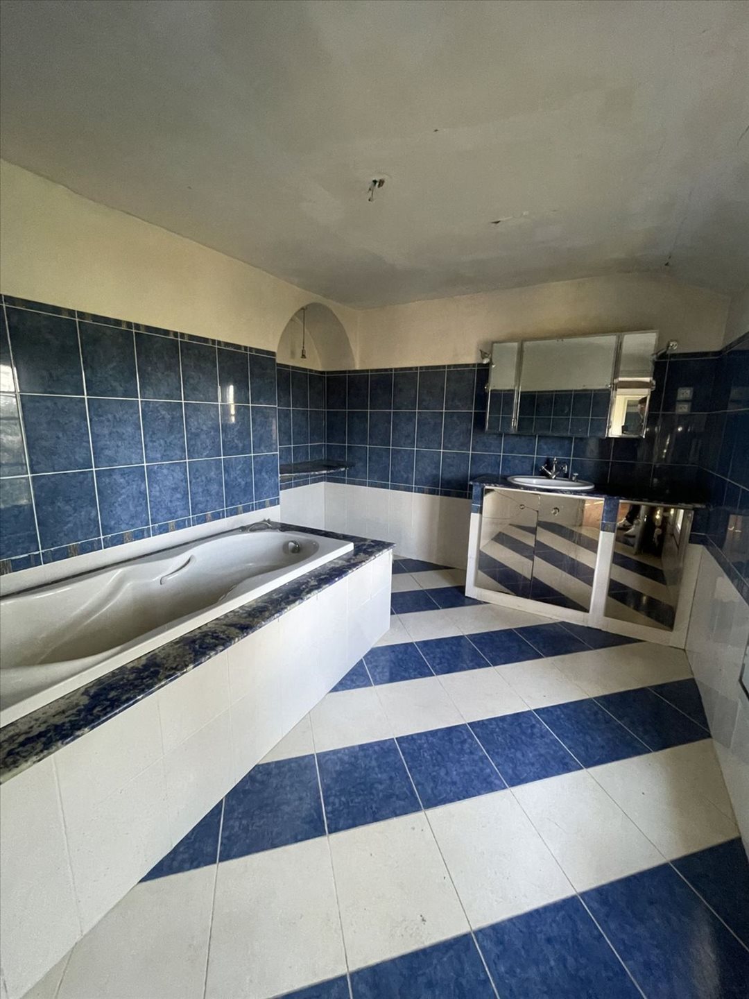 Maison à vendre, 240m², Freneuse