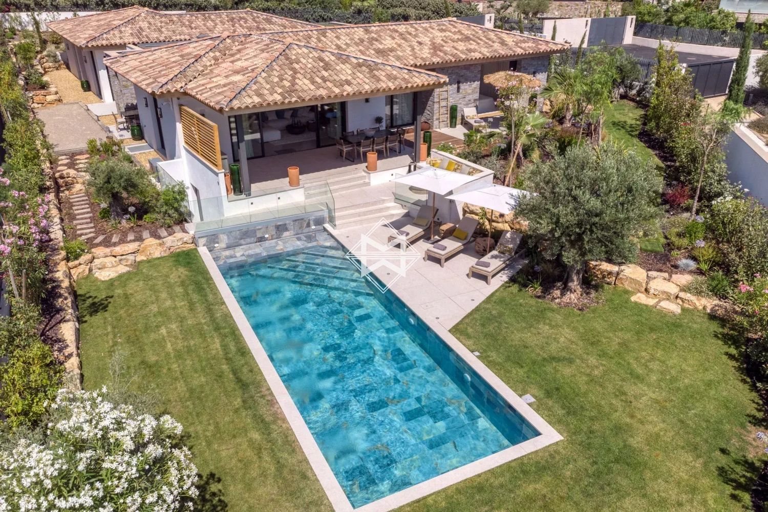 Maison à louer, 251m², Sainte-Maxime