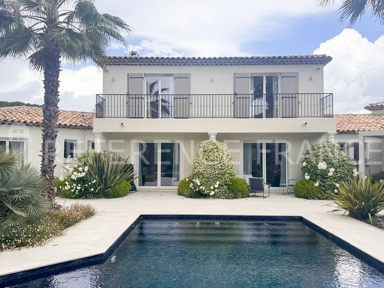 Maison à louer, 250m², Mougins