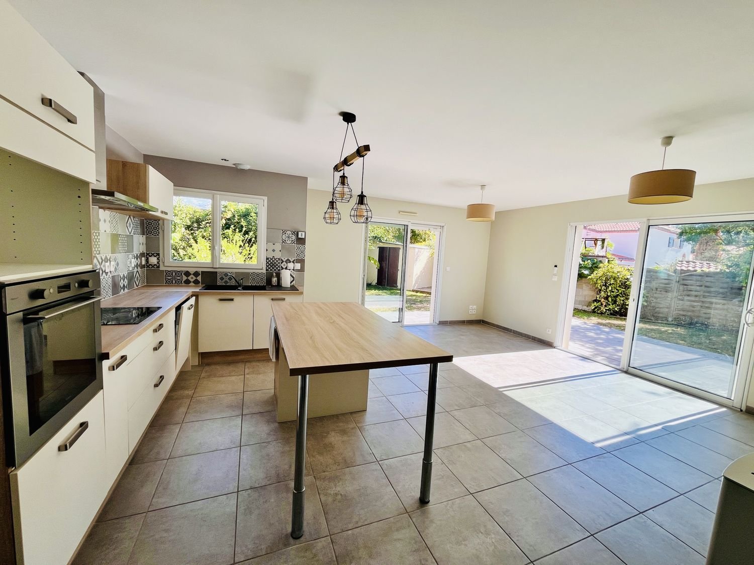 Maison à vendre, 93m², Saint-Léger-les-Vignes