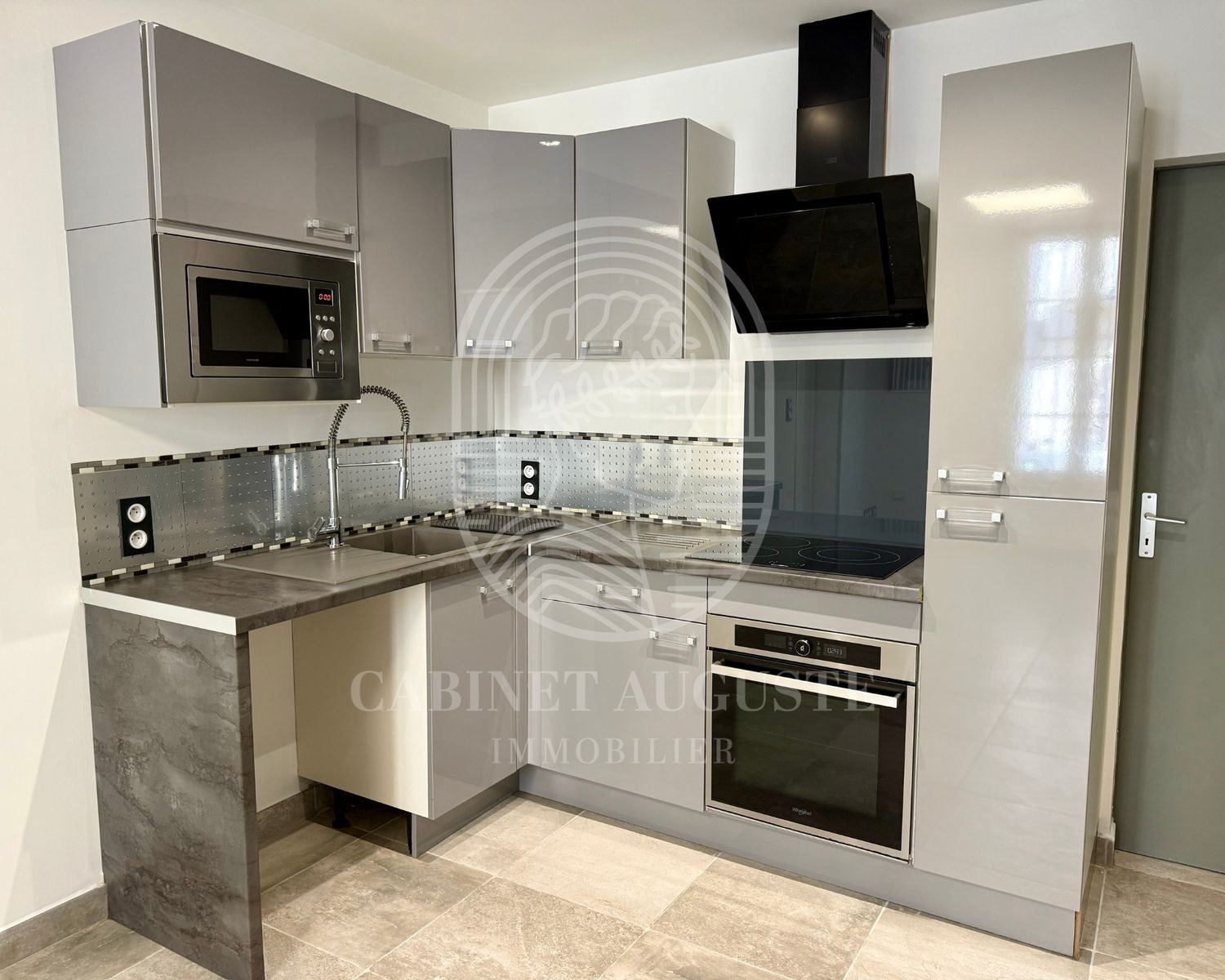 Appartement à louer, 32m², Nîmes