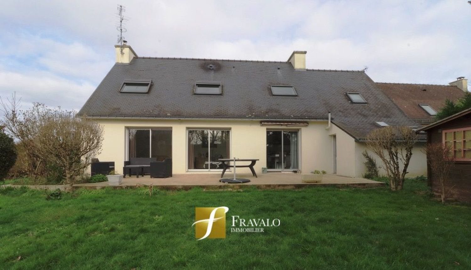 Maison à vendre, 135m², Plougoumelen