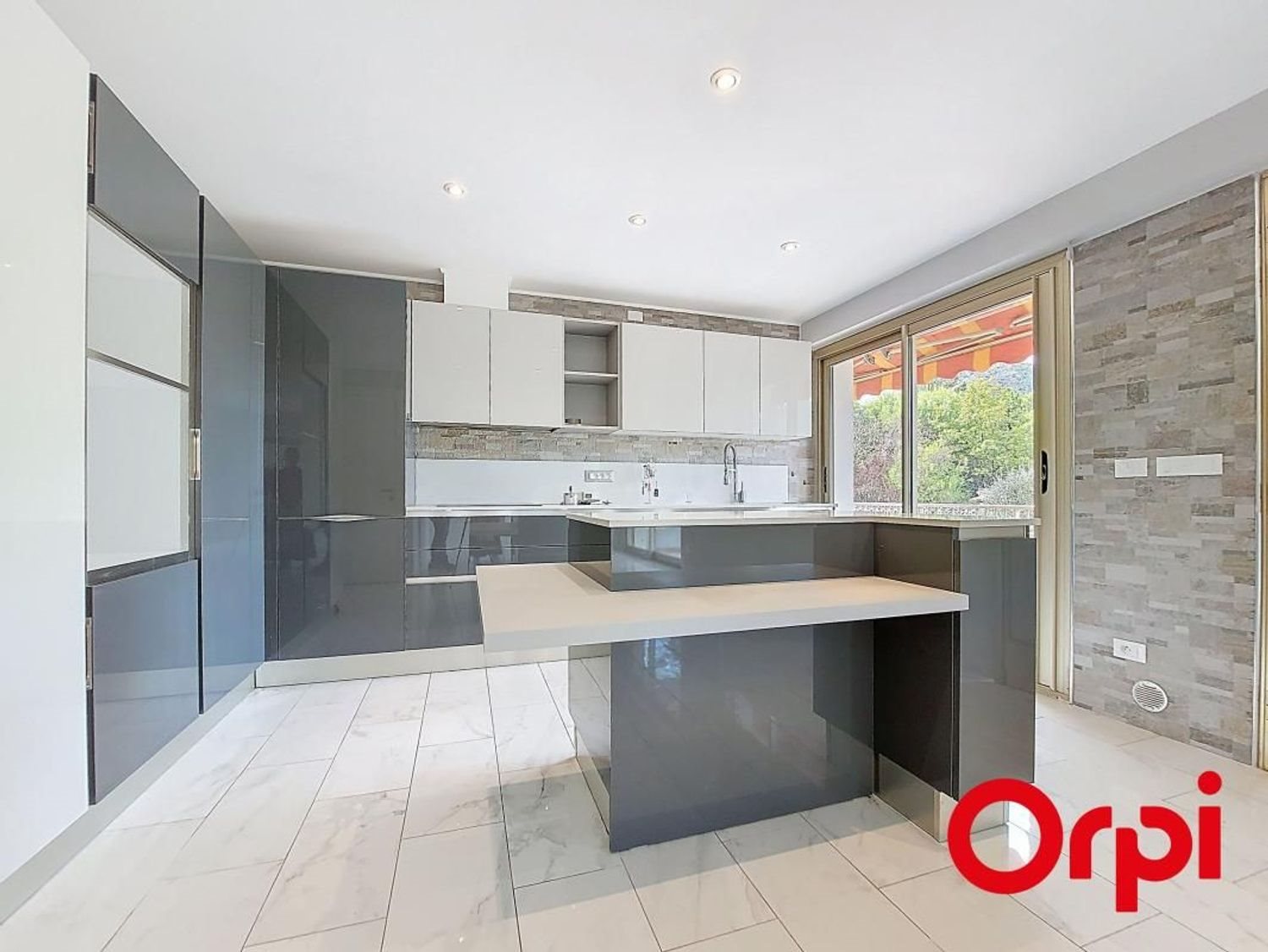 Maison à vendre, 320m², Tourrette-Levens