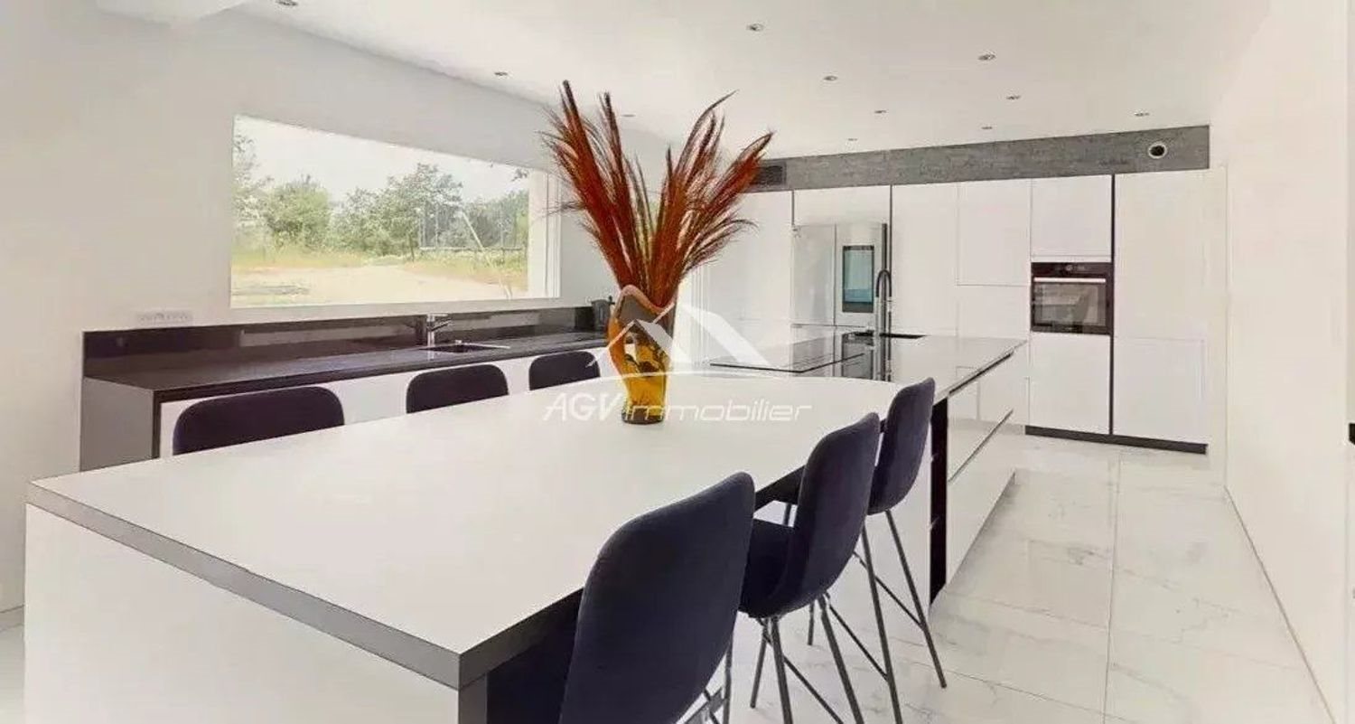 Maison à vendre, 242m², Vézénobres