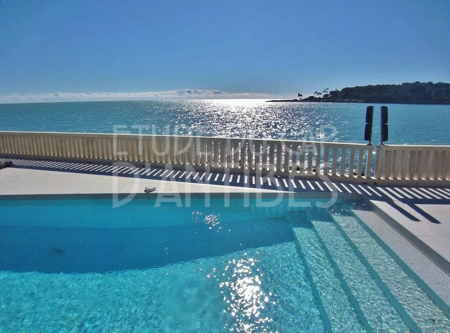 Maison à louer, 280m², Antibes