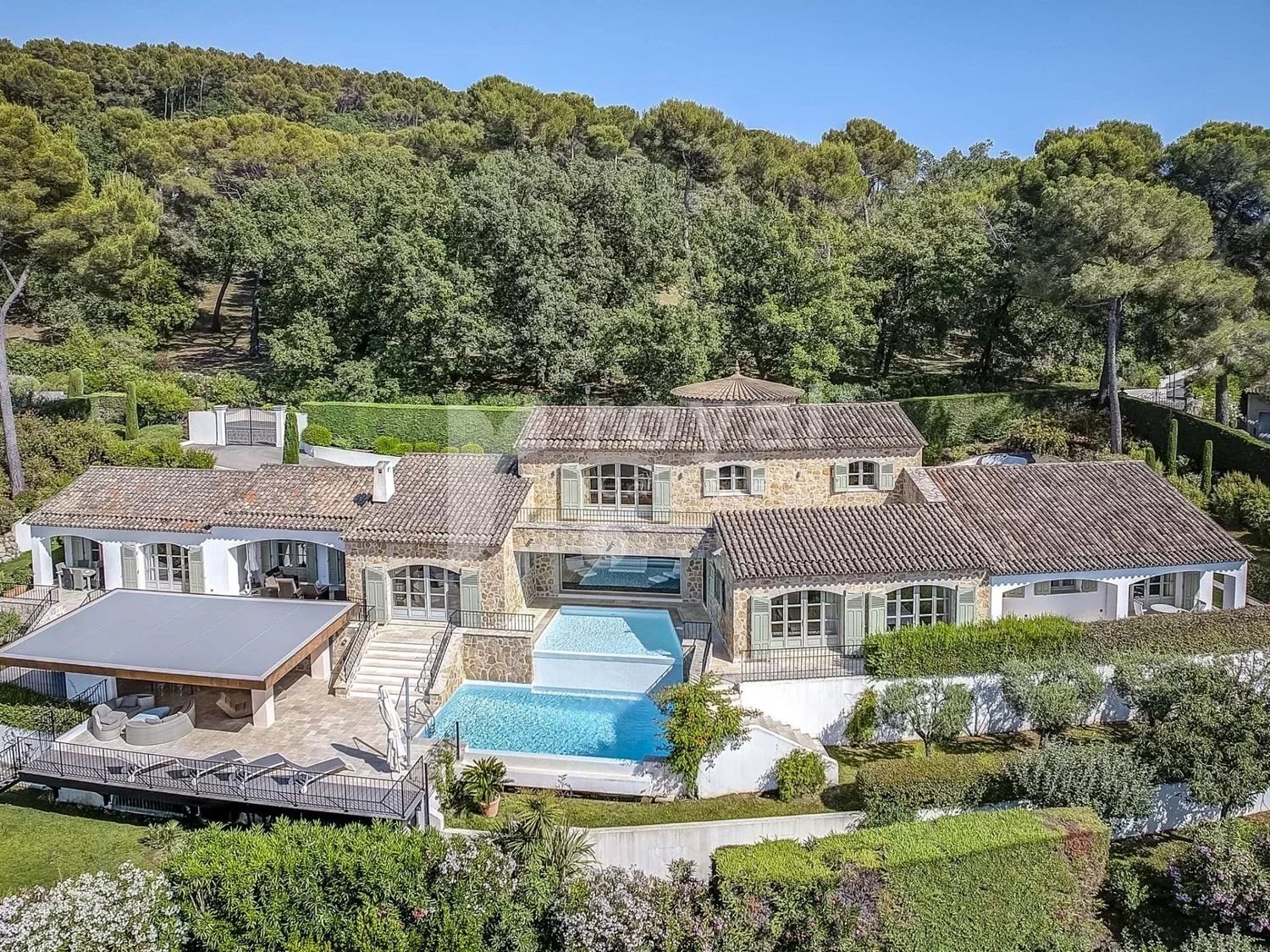 Maison à louer, 369m², Mougins