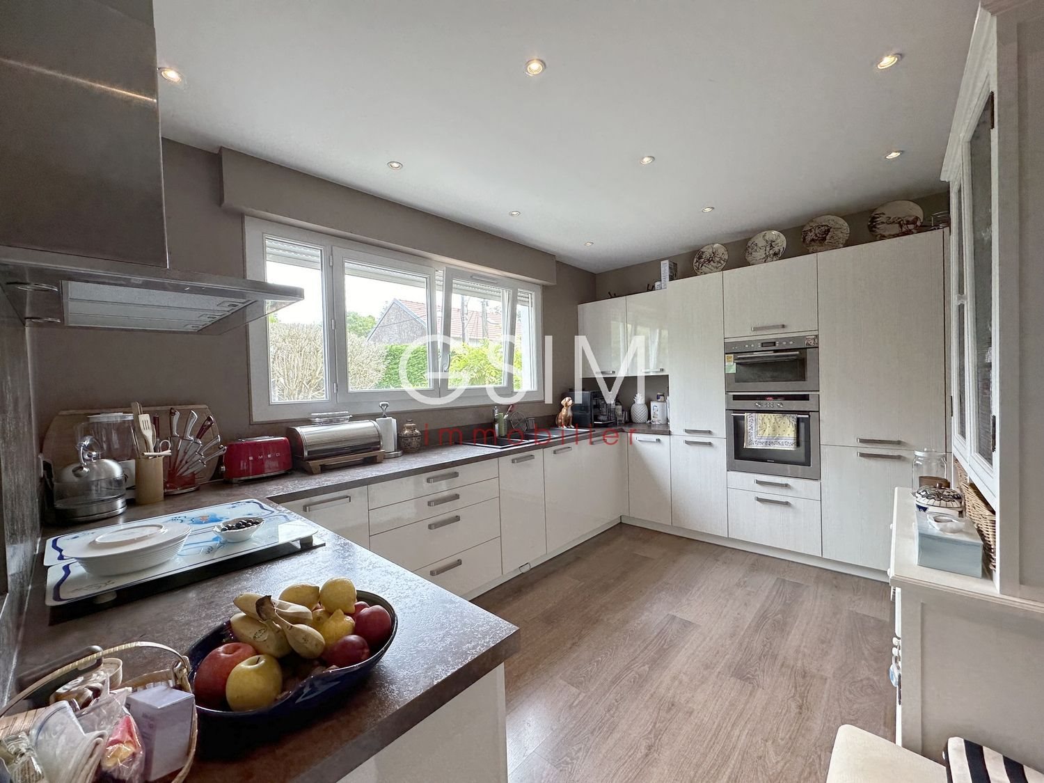 Maison à louer, 177m², Garches