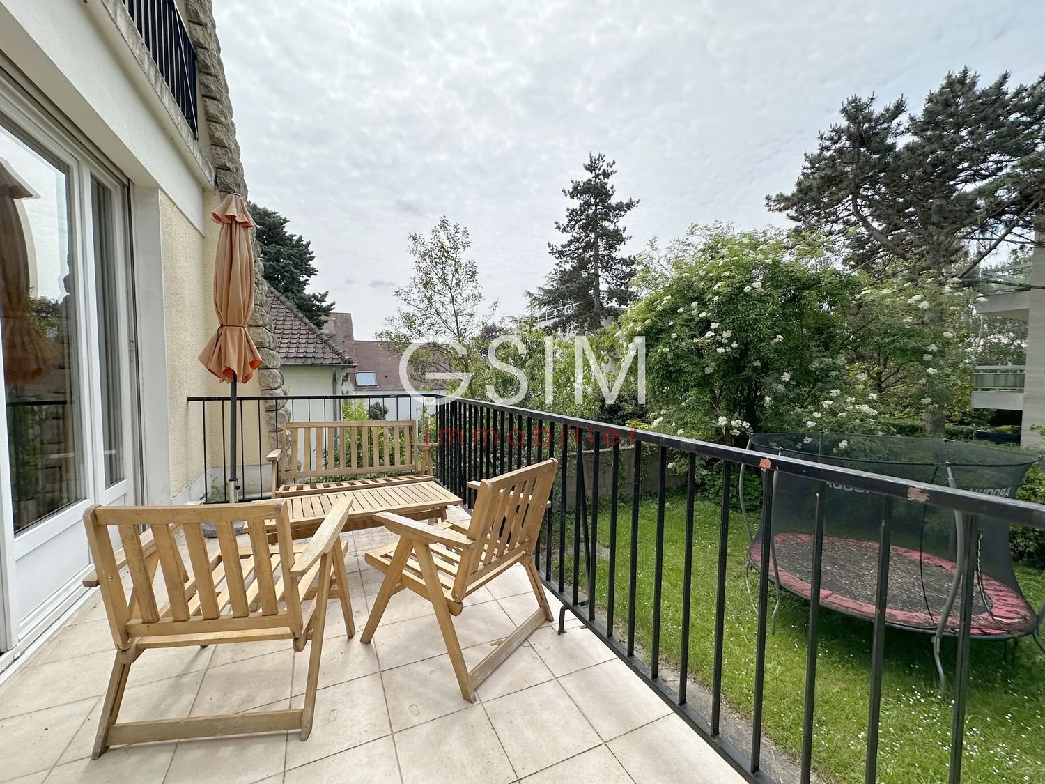 Maison à louer, 177m², Garches