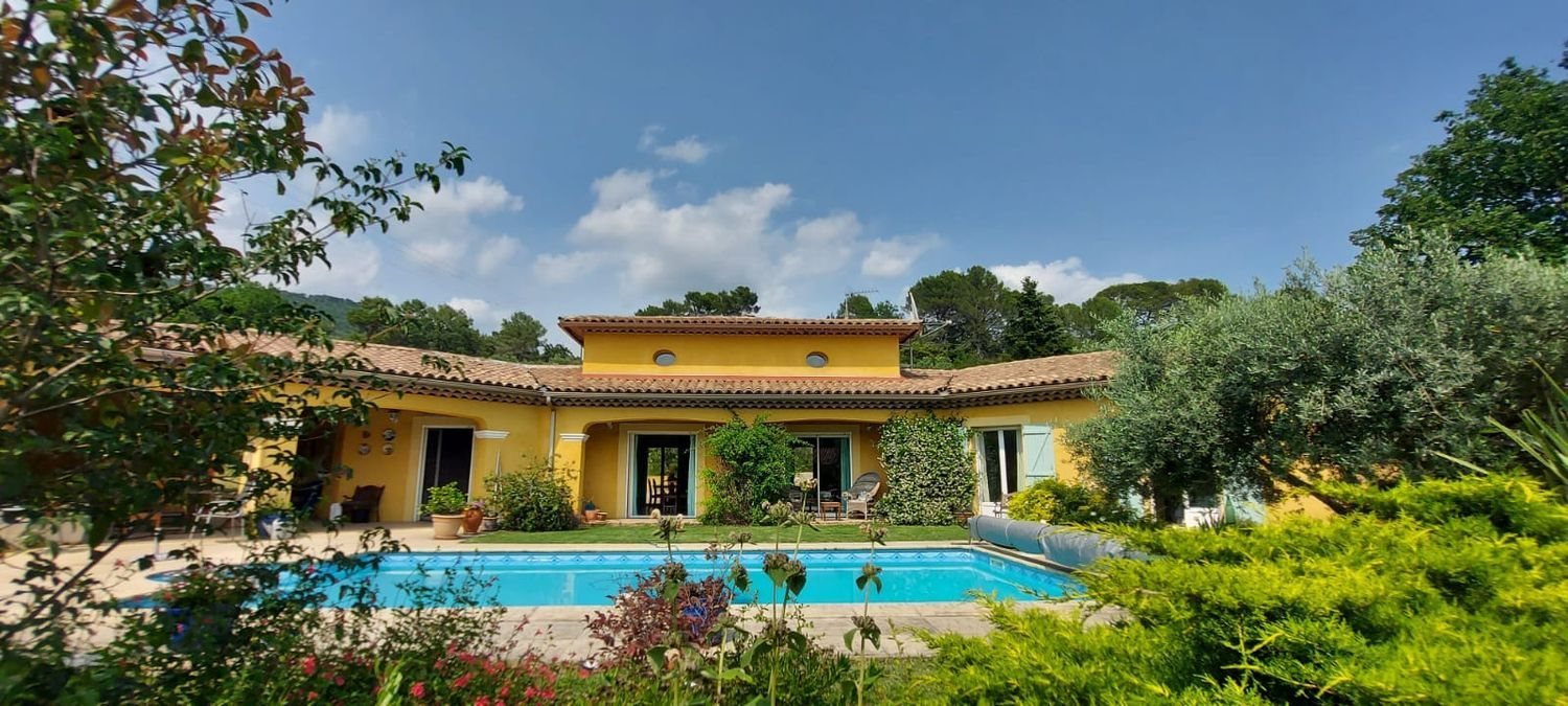 Maison à vendre, 170m², Figanières