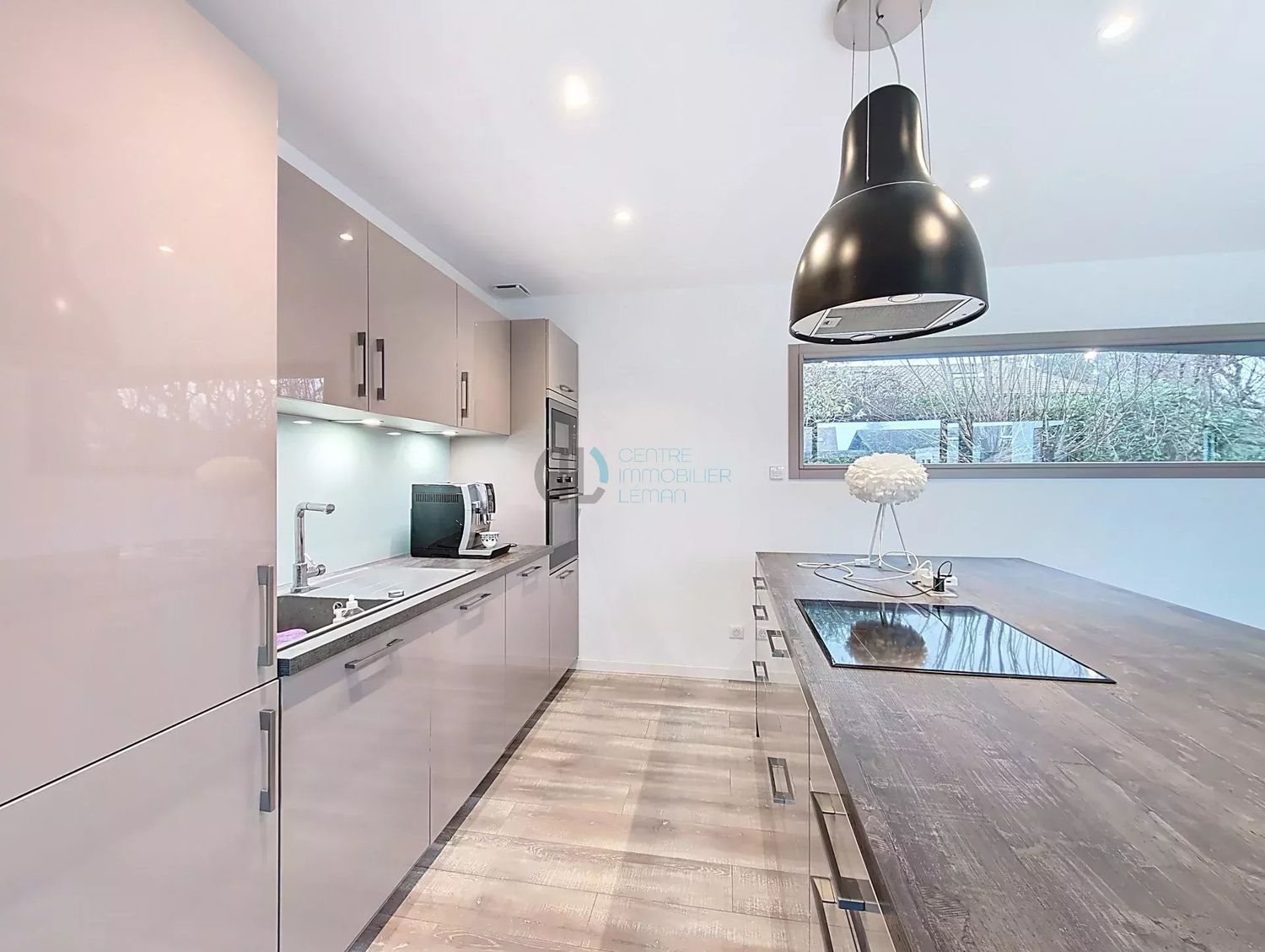 Maison à vendre, 122m², Vétraz-Monthoux
