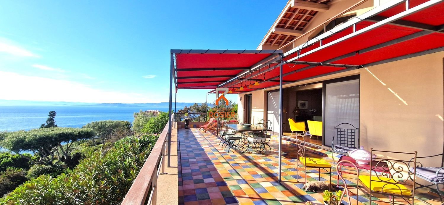 Maison à vendre, 126m², Hyères