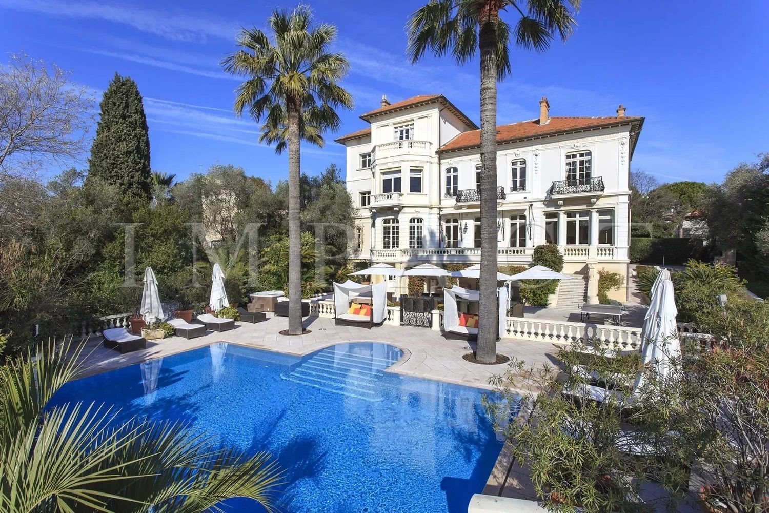 Maison à louer, 800m², Cannes