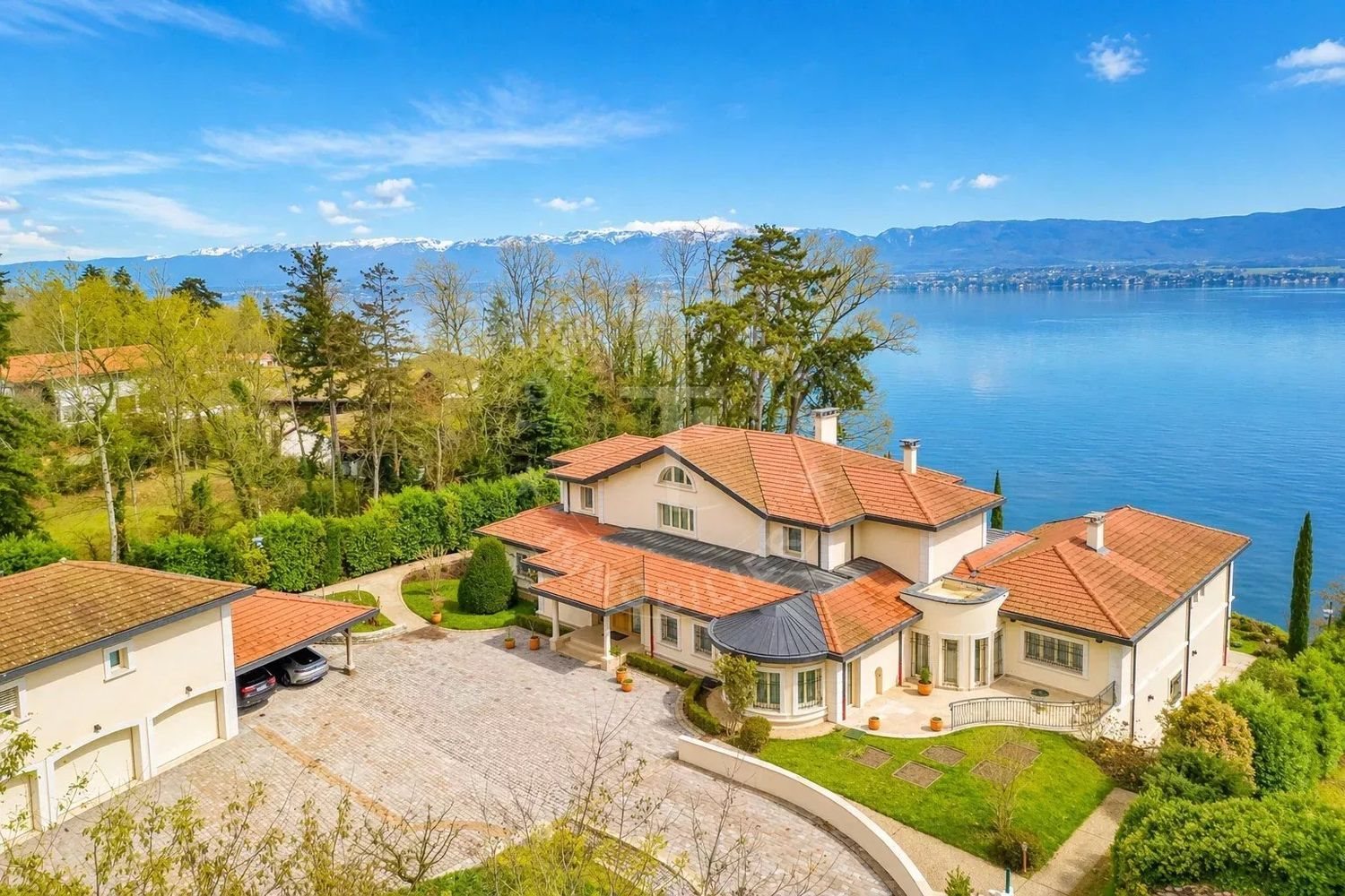 Maison à vendre, 1361m², Chens-sur-Léman