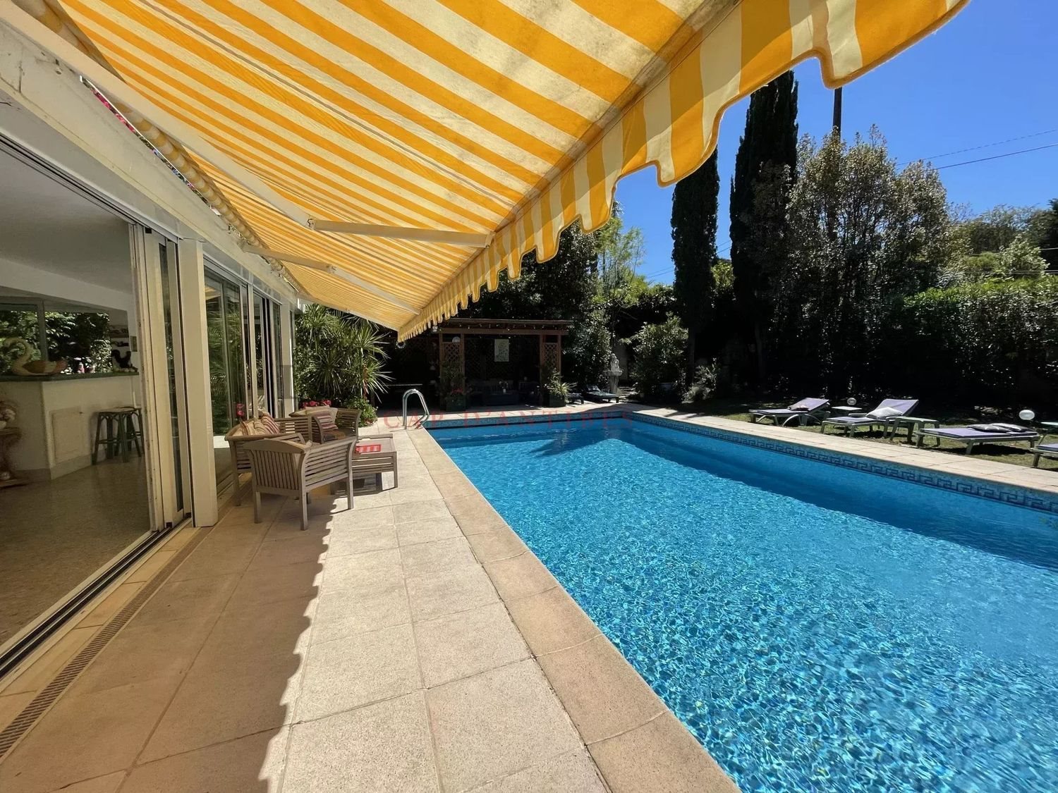 Maison à louer, 224m², Antibes