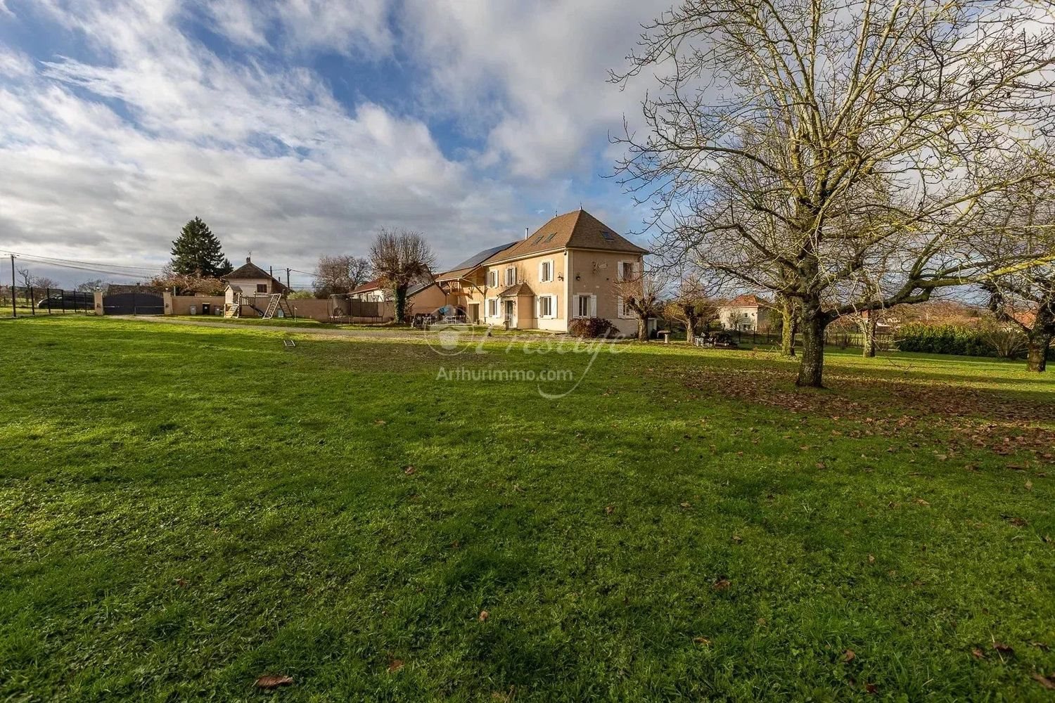 Maison à vendre, 222m², Saint-Sorlin-de-Morestel