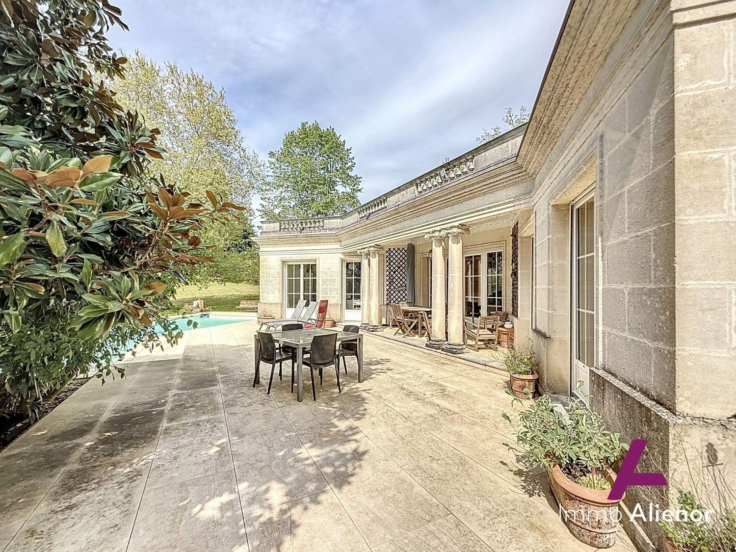 Maison à vendre, 140m², Carignan-de-Bordeaux
