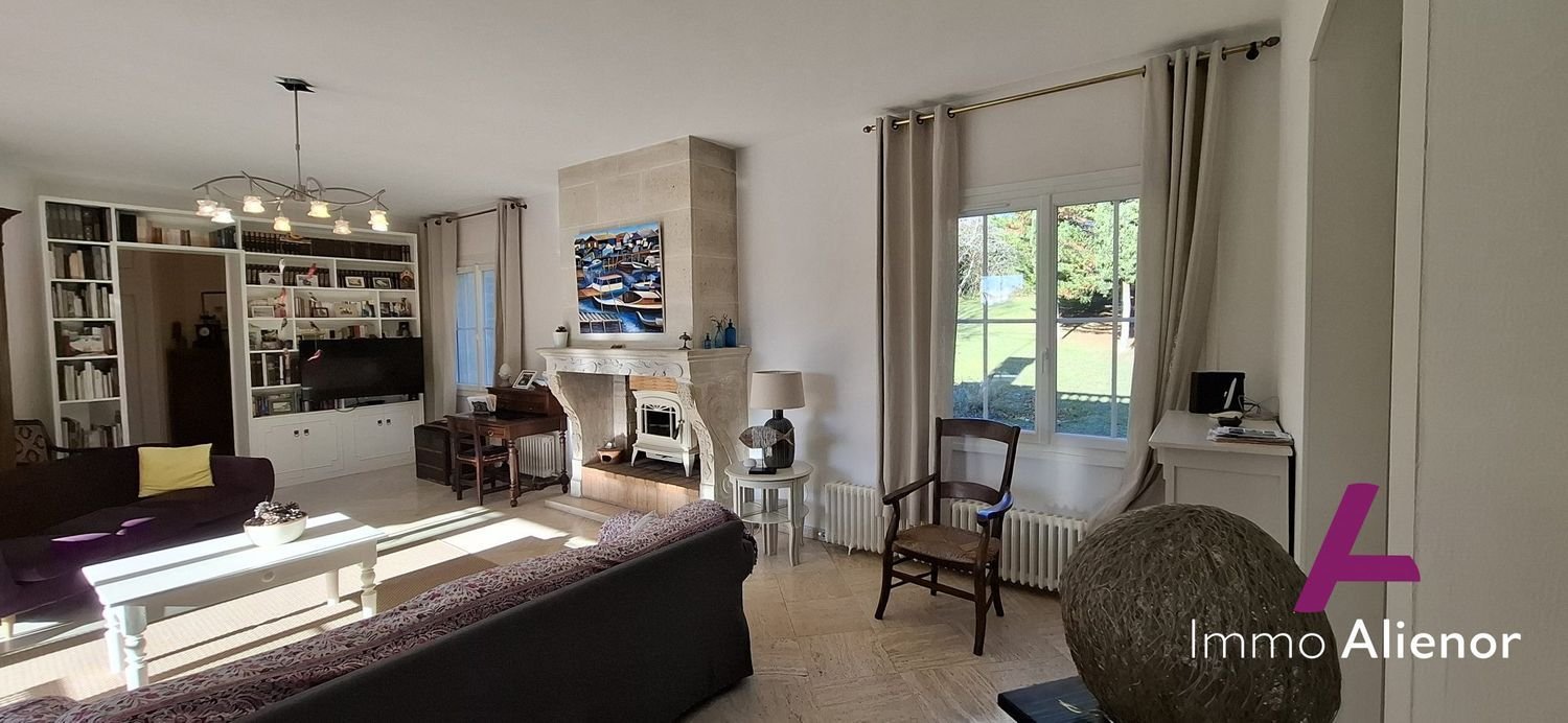 Maison à vendre, 140m², Carignan-de-Bordeaux