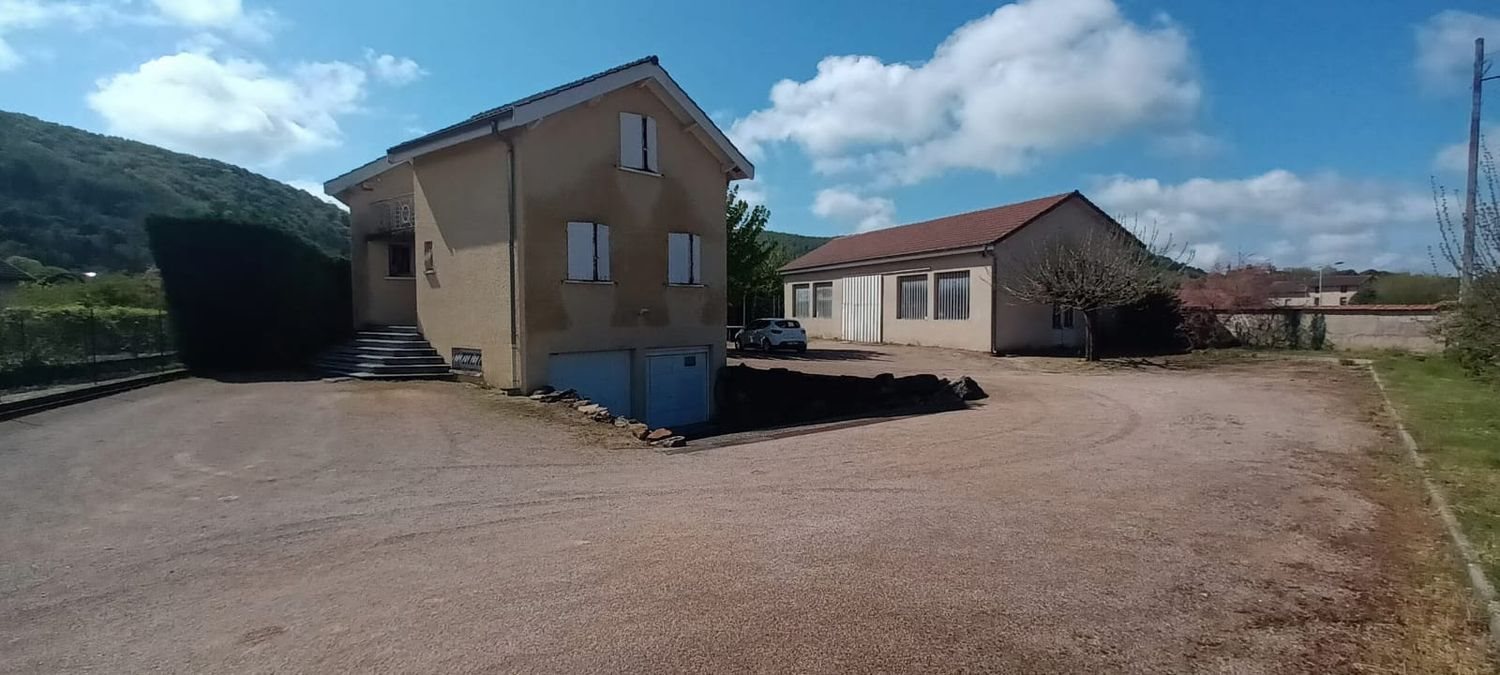 Maison à vendre, 121m², Crémieu