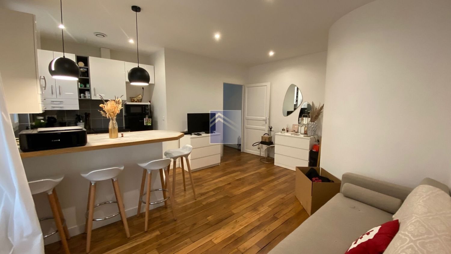 Appartement à louer, 43m², Courbevoie