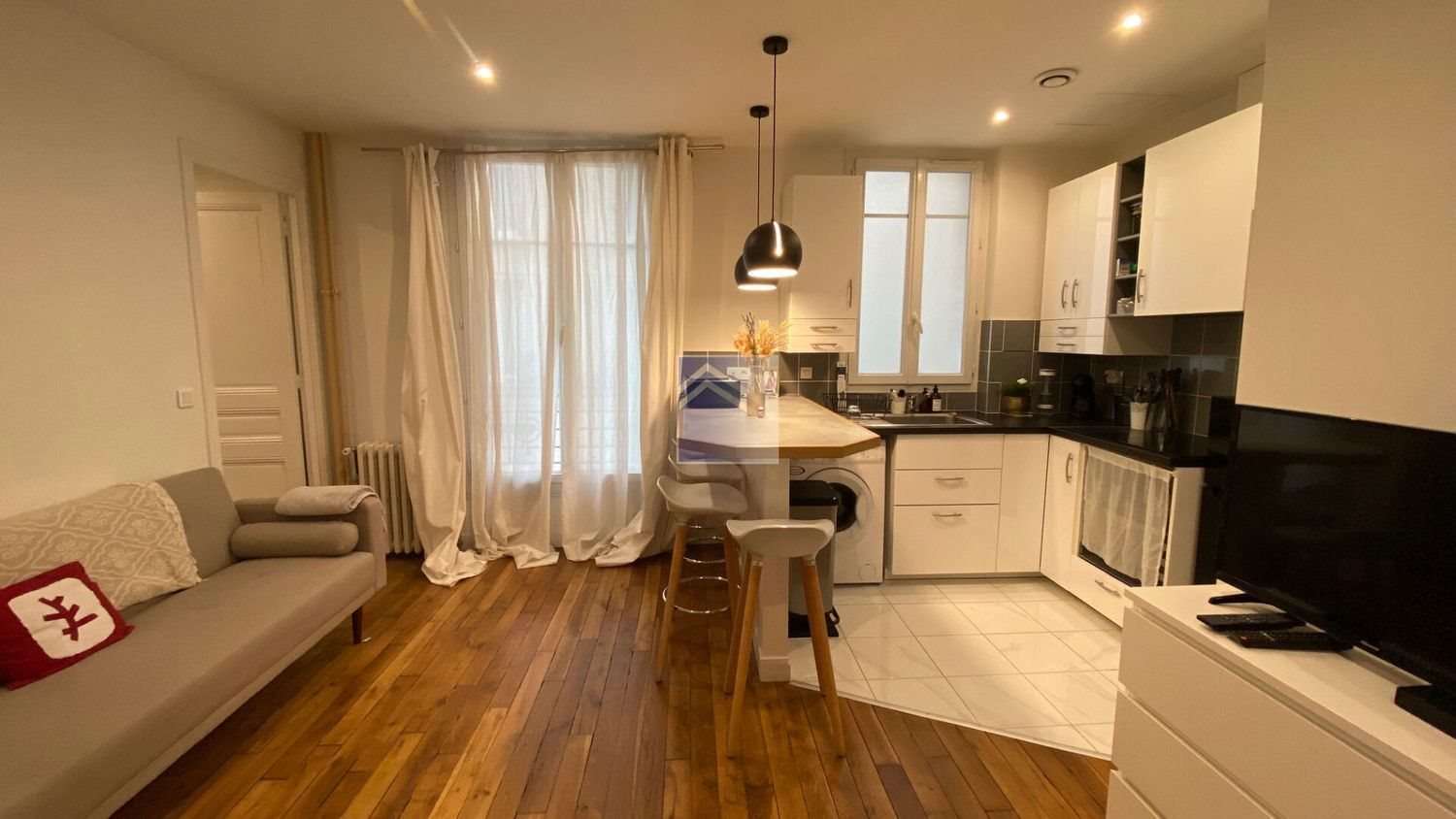 Appartement à louer, 43m², Courbevoie