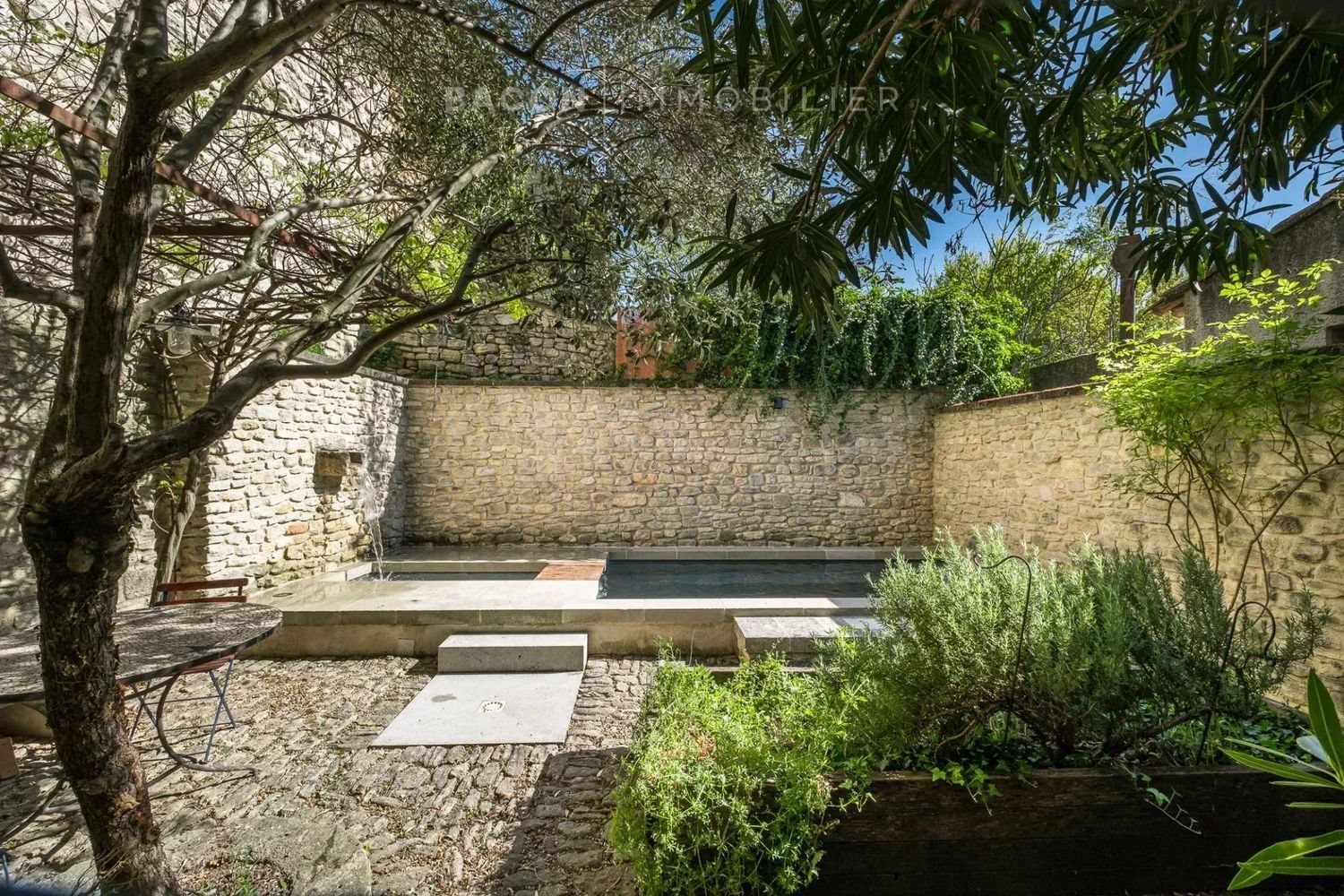 Maison à vendre, 219m², Saignon