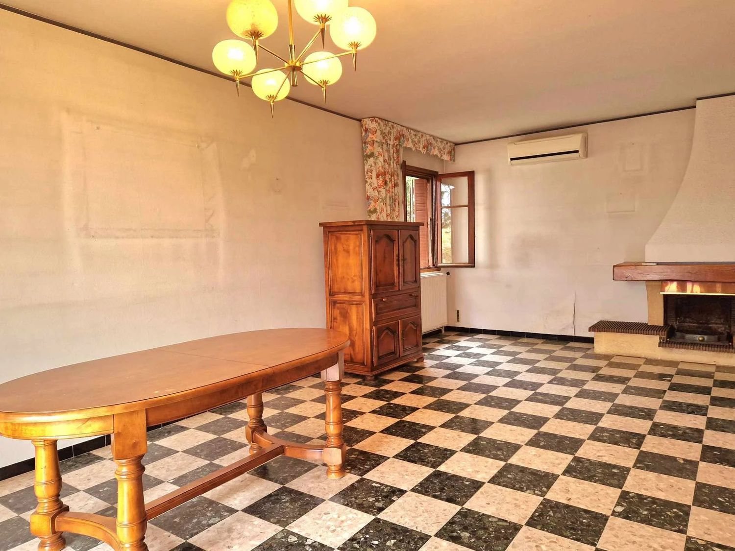 Maison à vendre, 144m², Saint-Saturnin-lès-Avignon