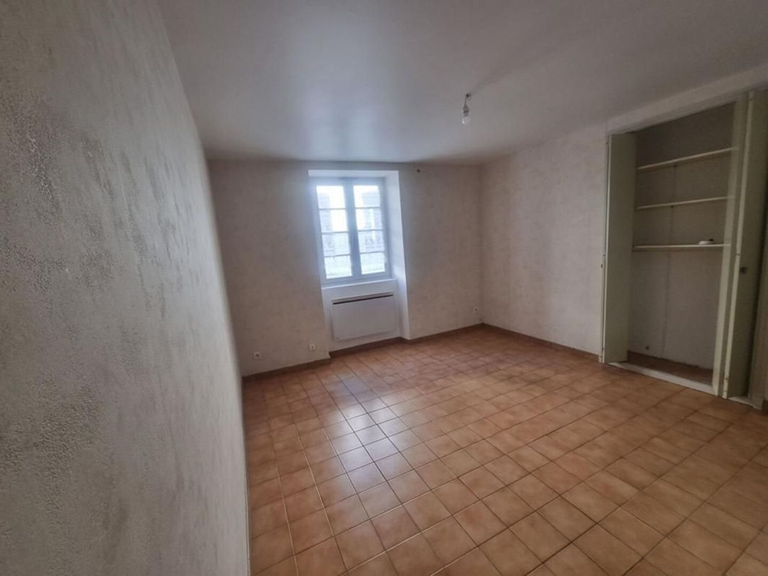 Appartement à louer, 21m², Pont-Saint-Esprit