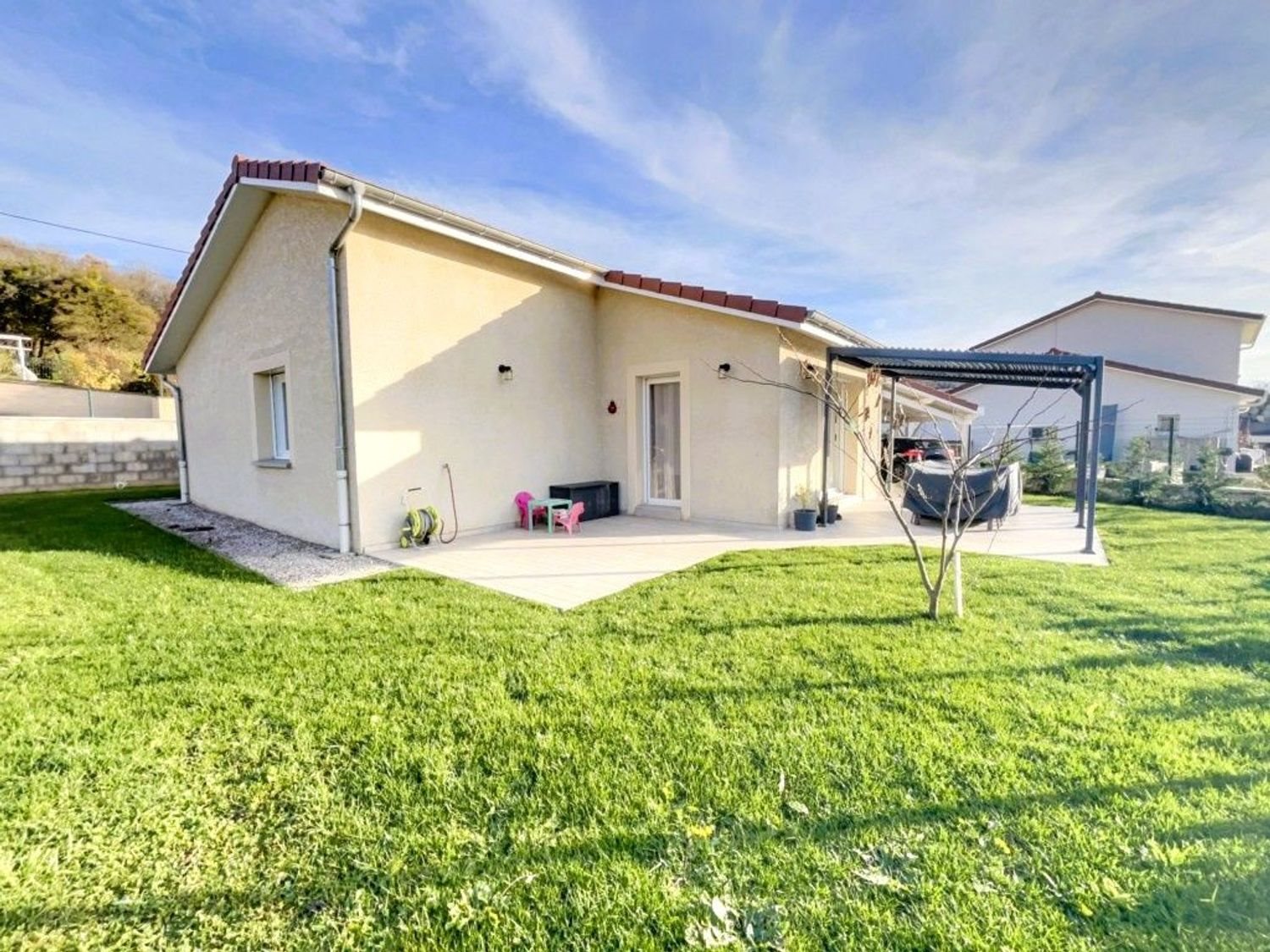 Maison à vendre, 103m², Jujurieux