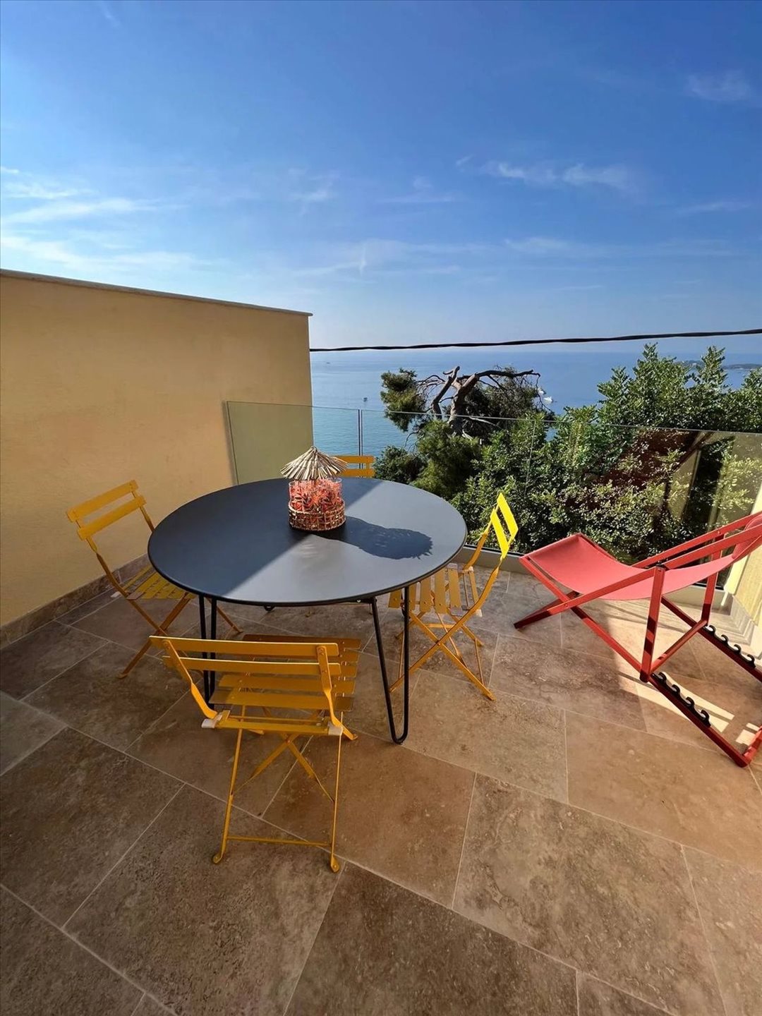 Appartement à louer, 80m², Èze