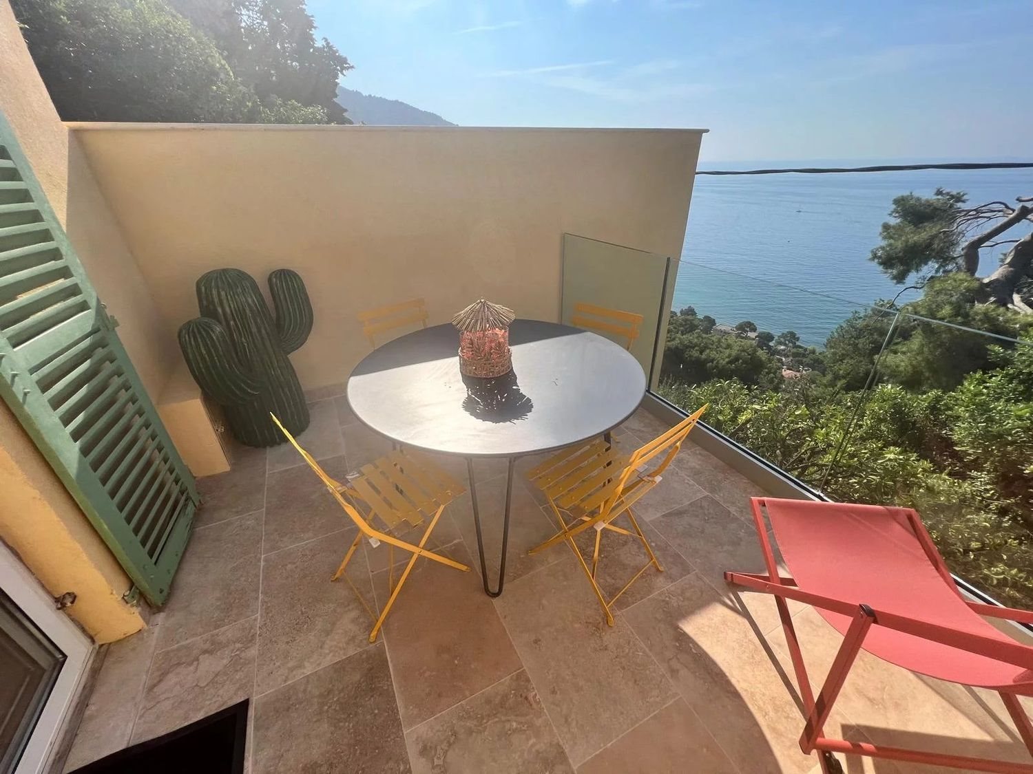 Appartement à louer, 80m², Èze