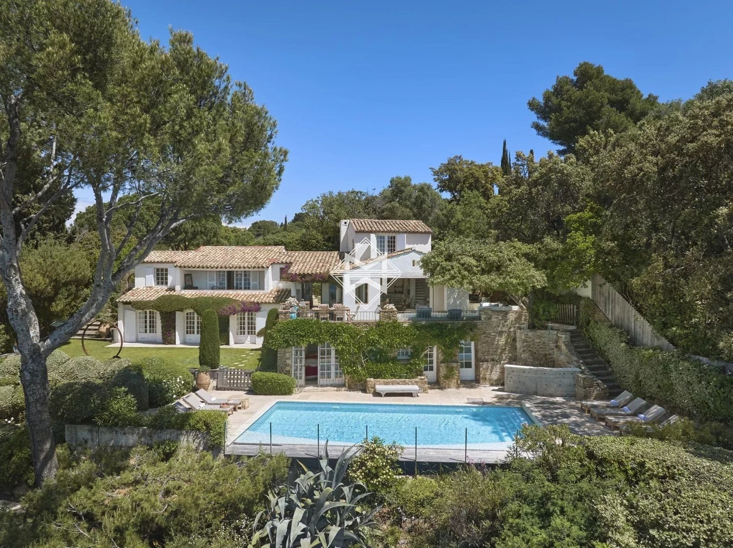 Maison à louer, 250m², La Croix-Valmer