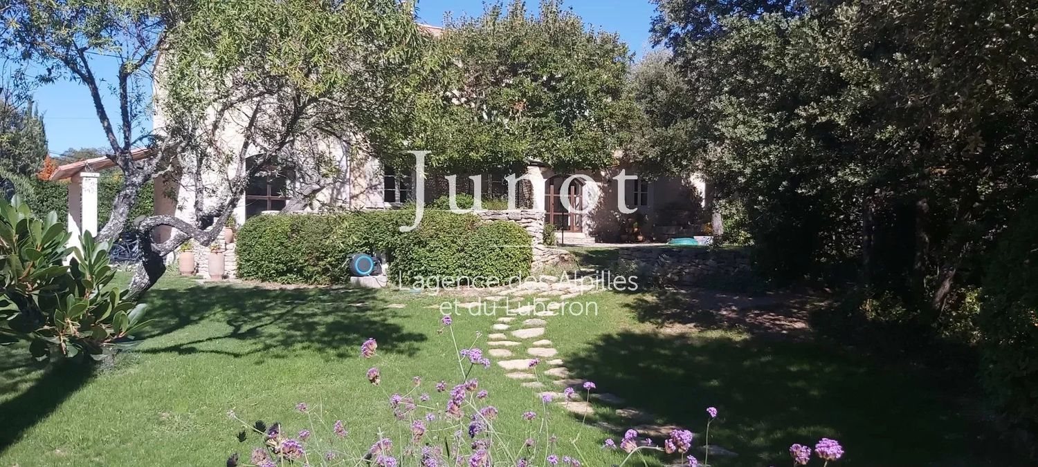 Maison à louer, 195m², Bonnieux