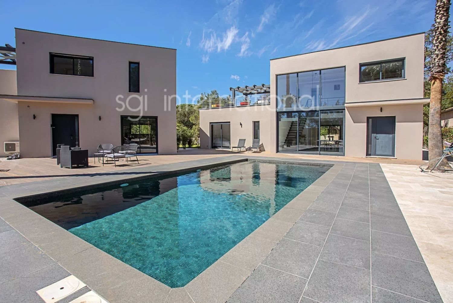 Maison à louer, 320m², Gosné