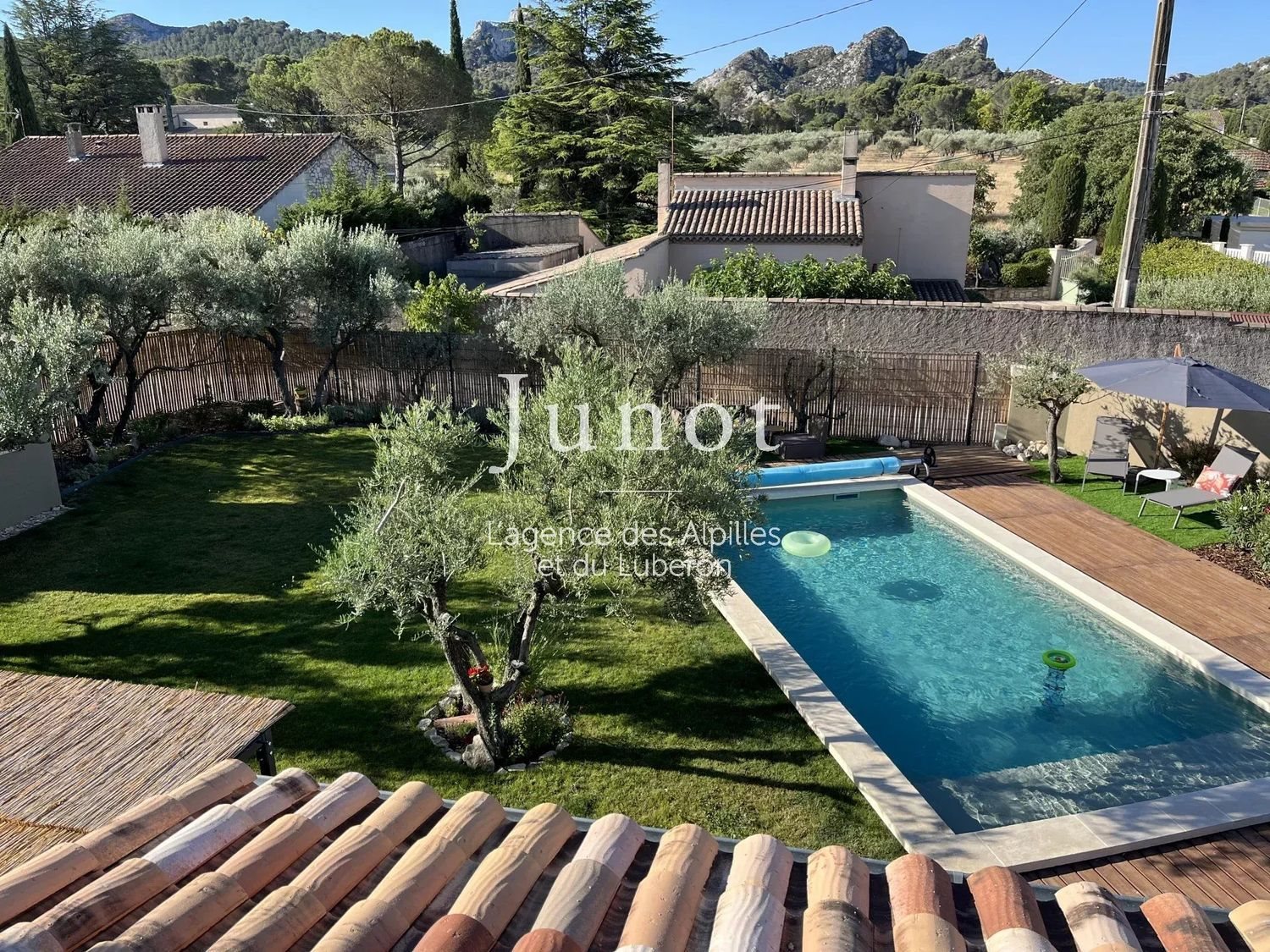 Maison à louer, 140m², Saint-Rémy-de-Provence