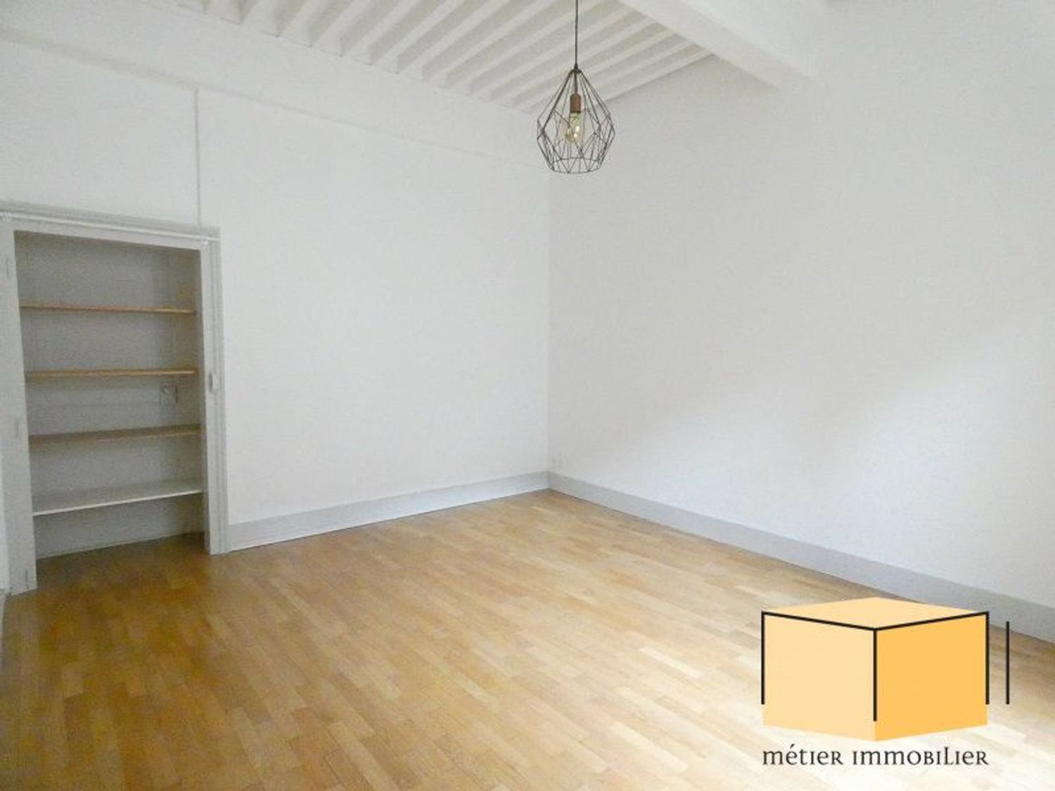 Appartement à louer, 85m², Belley
