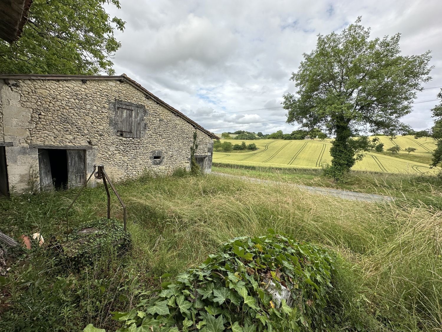 Maison à vendre, 75m², Lusignac