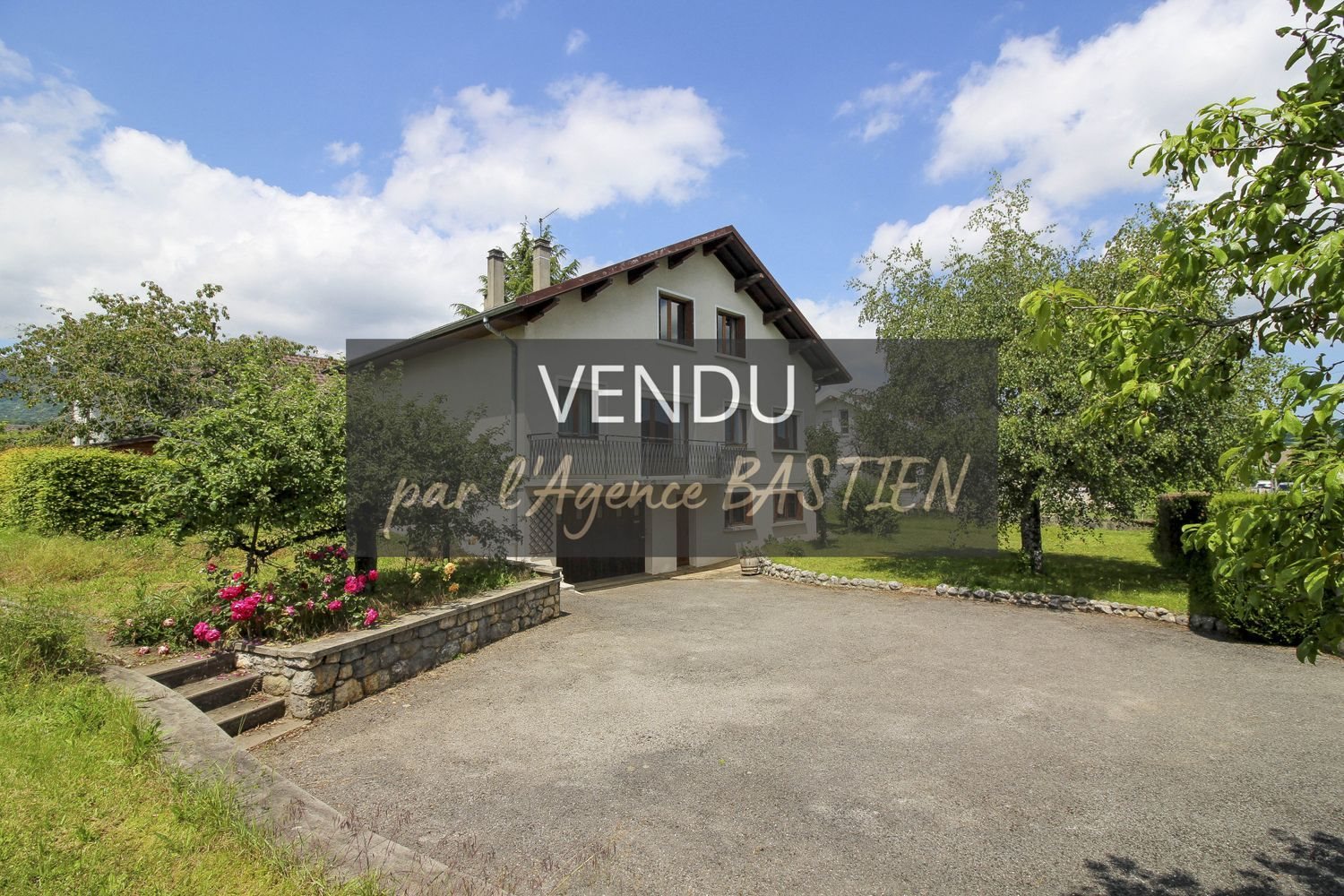 Maison à vendre, 157m², Cessy