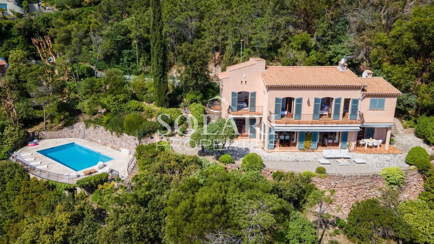 Maison à louer, 182m², Théoule-sur-Mer