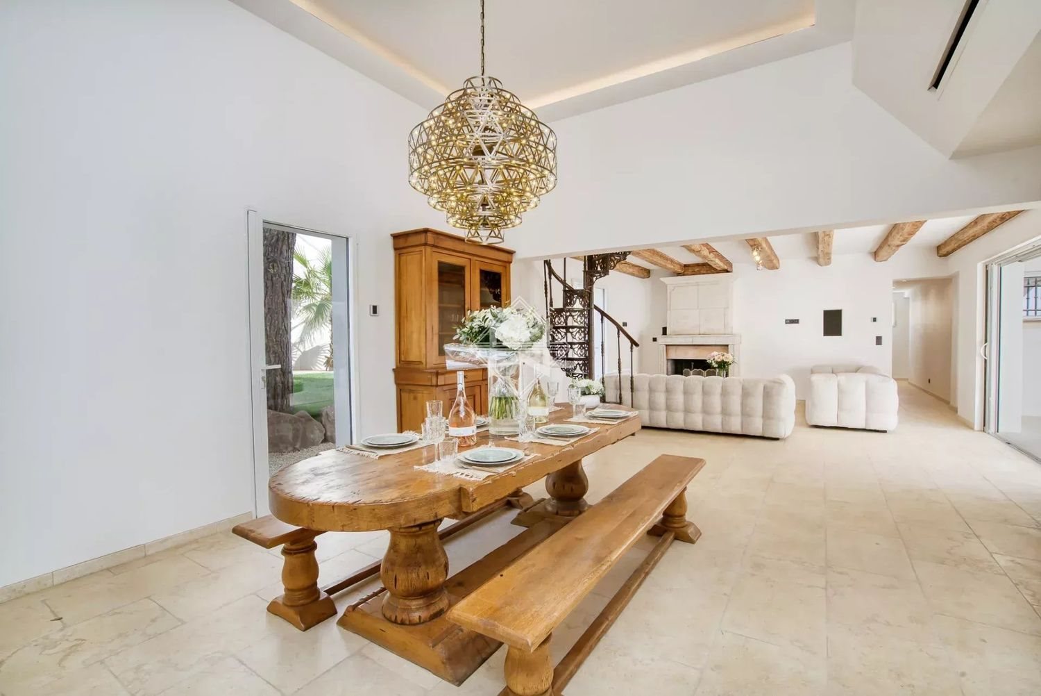 Maison à louer, 280m², Cogolin