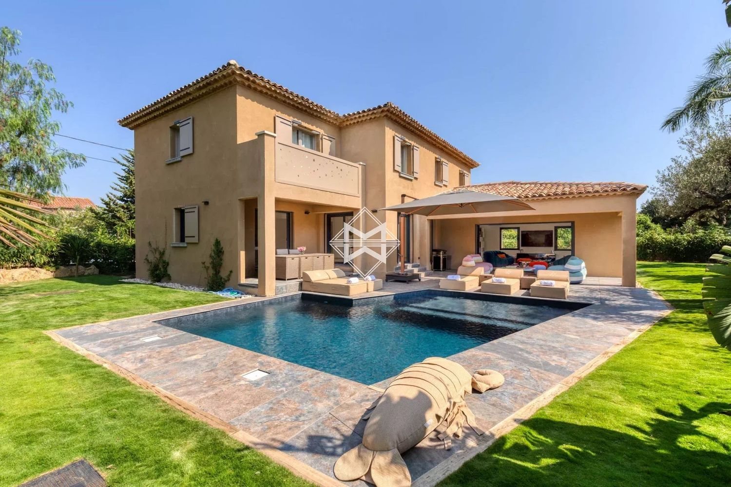 Maison à louer, 255m², Saint-Tropez