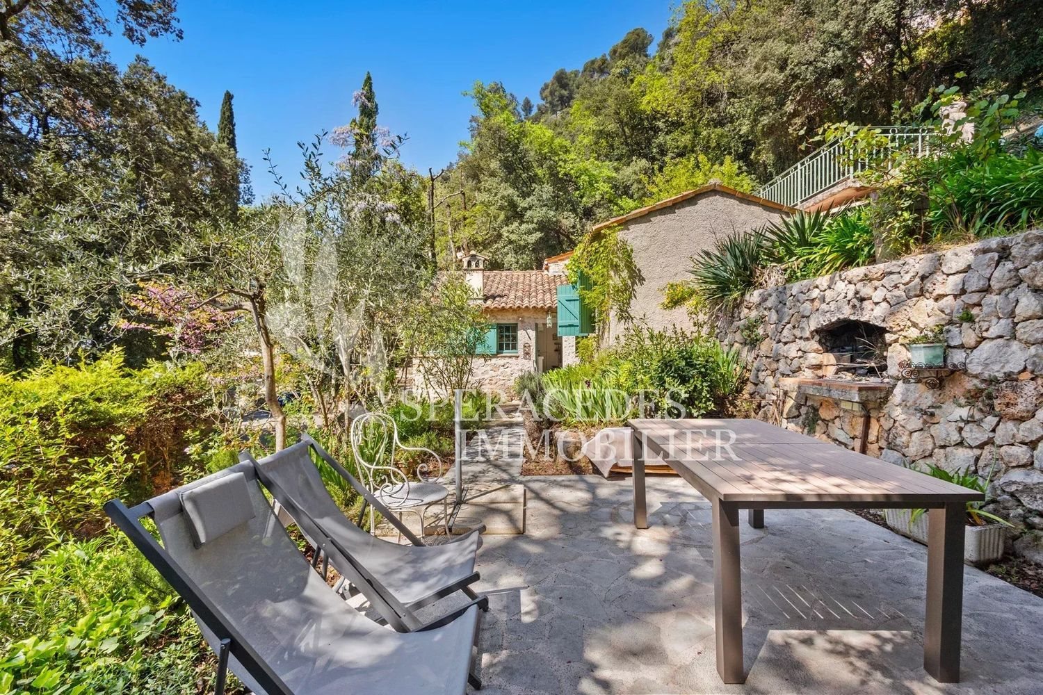 Maison à louer, 11m², Cabris