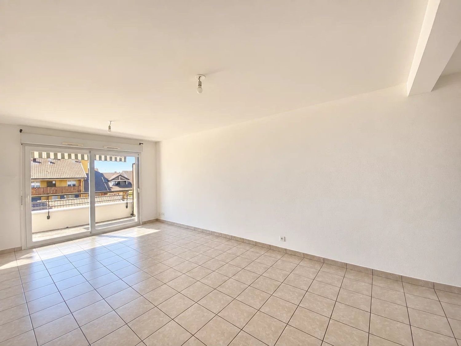 Appartement à louer, 70m², Évian-les-Bains