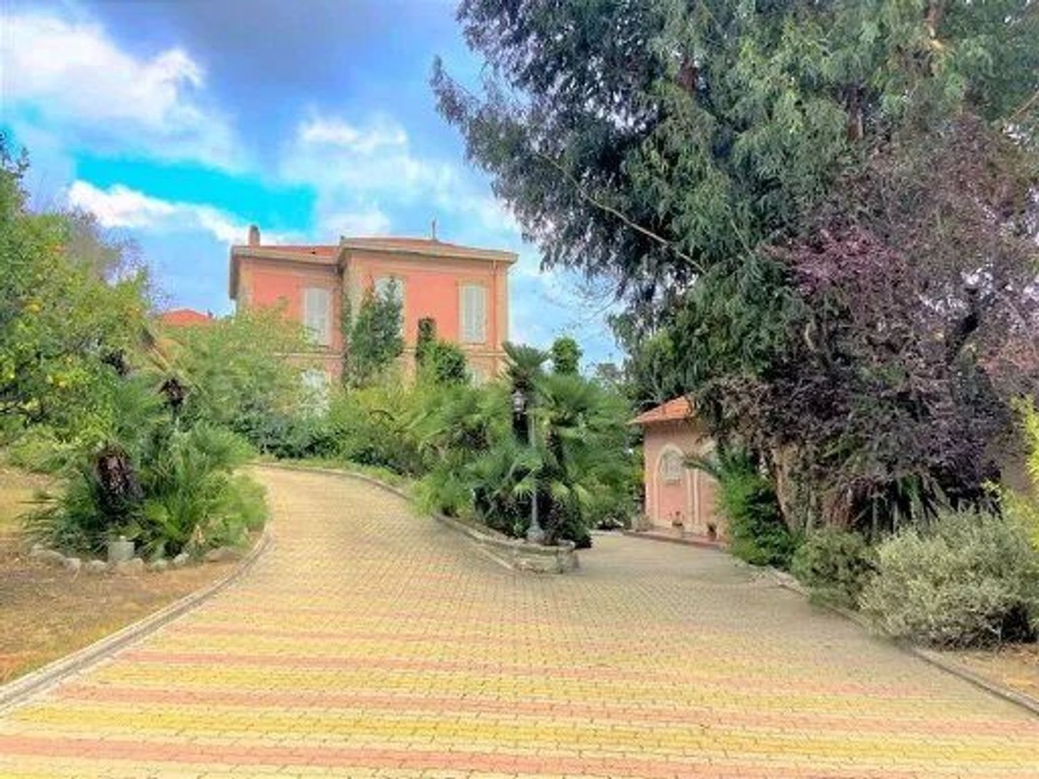 Maison à vendre, 650m², Auriol