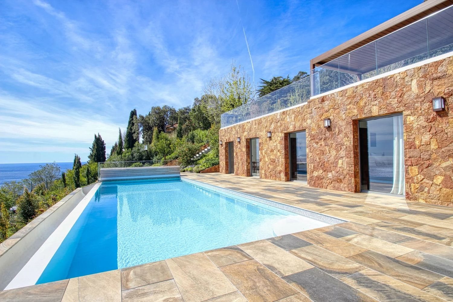 Maison à vendre, 350m², Théoule-sur-Mer