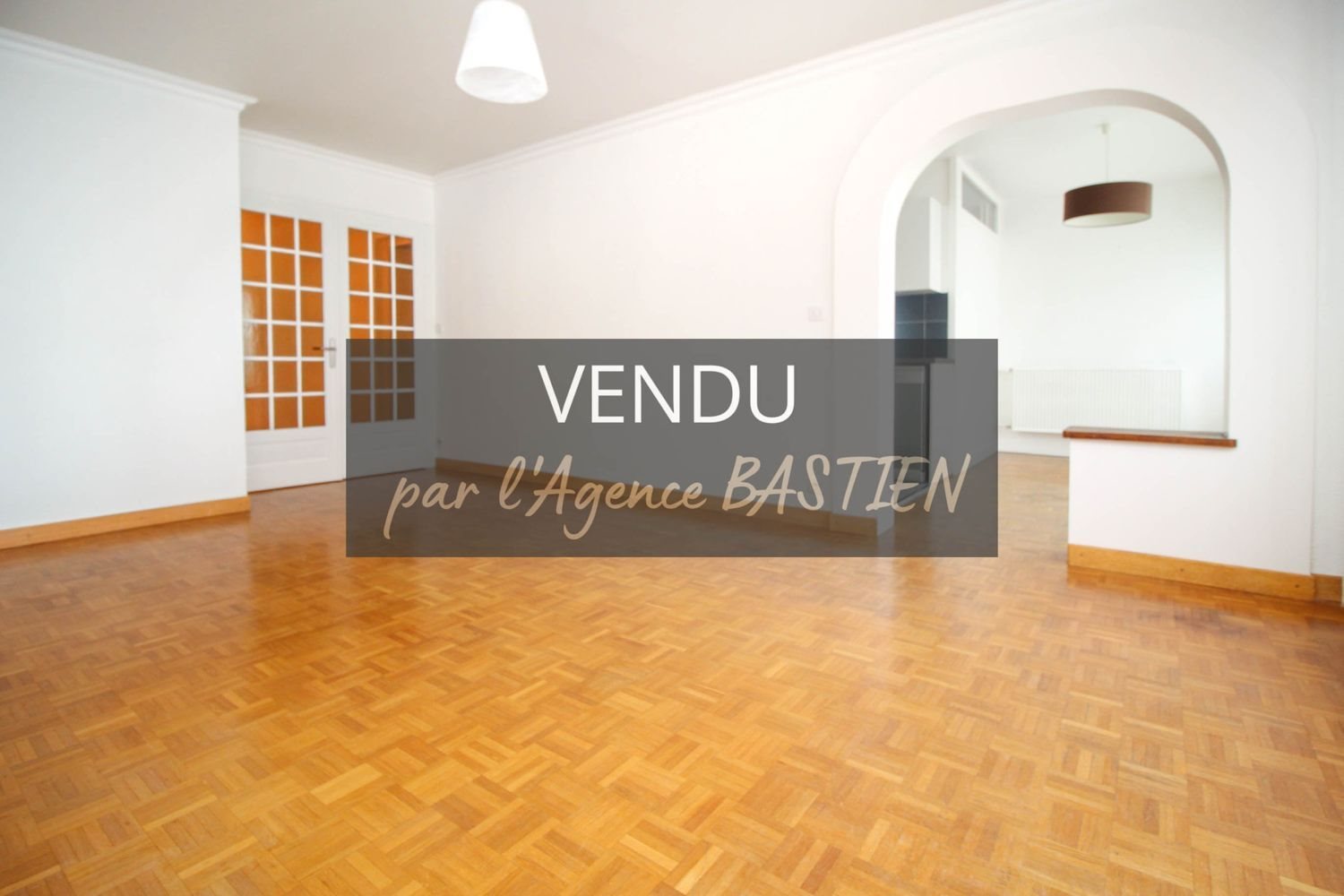Appartement à vendre, 77m², Saint-Genis-Pouilly